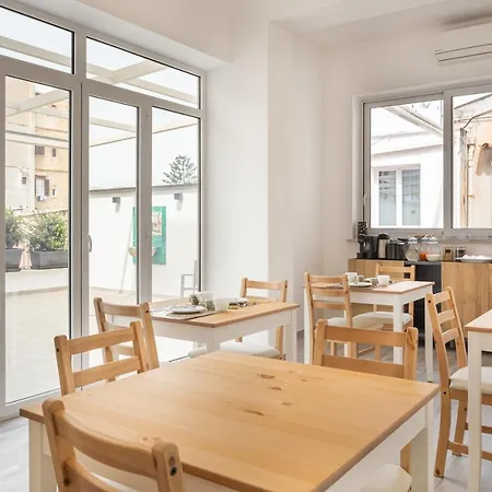 Le Cinque Stanze Room&breakfast Guest house *
