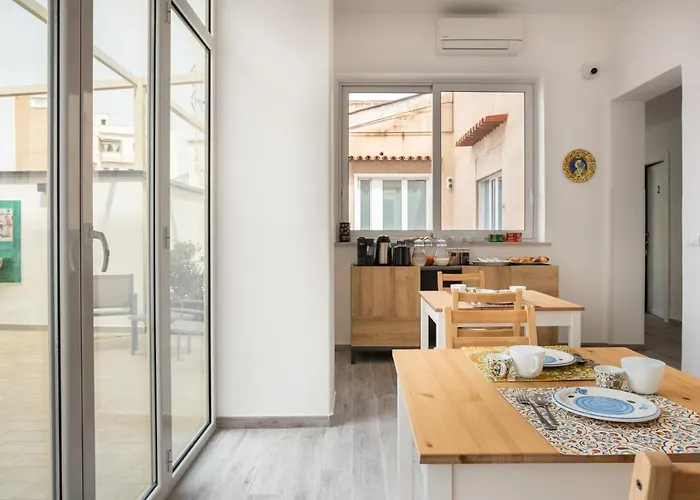 Affittacamere Le Cinque Stanze Room&breakfast 4*