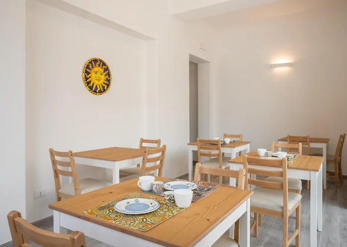 Le Cinque Stanze Room&breakfast Affittacamere 4*